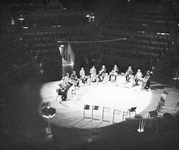 880337 Afbeelding van een repetitie van het Nederlands Blazers Ensemble voor een van de openingsconcerten in ...